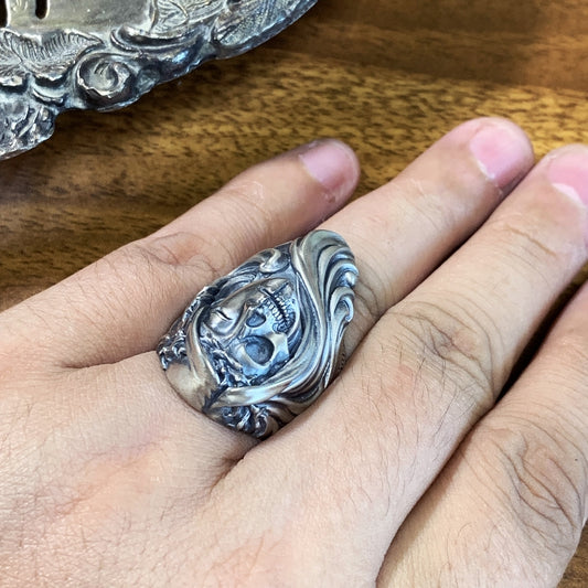 Half Face Goddess Skull Ring - マッドグラフィティ 10th Anniversary Eve Ring