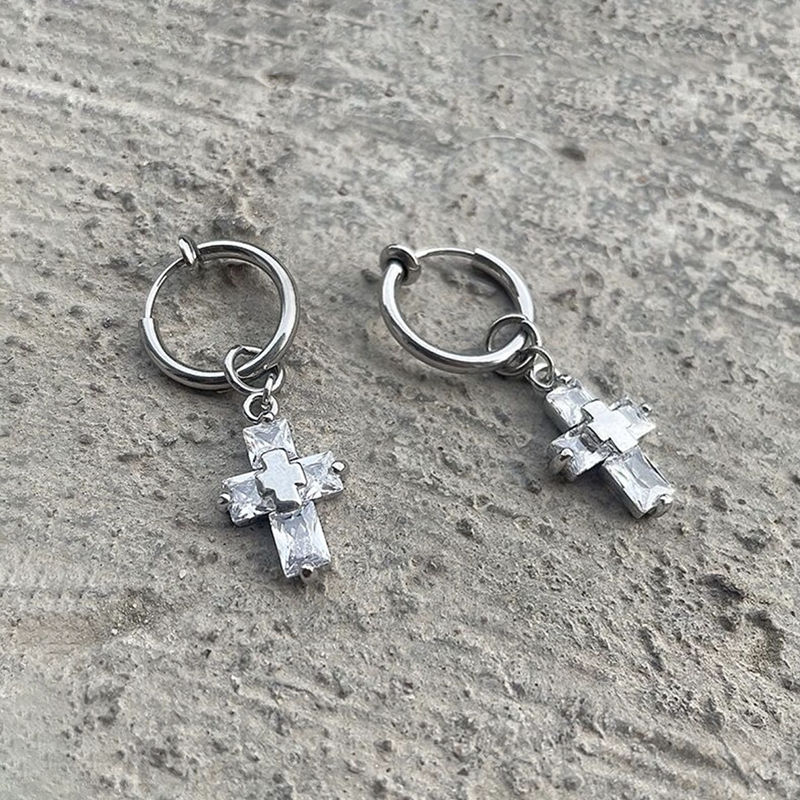 原宿雜誌 簡約高感十字鋯石耳夾耳環 E4003