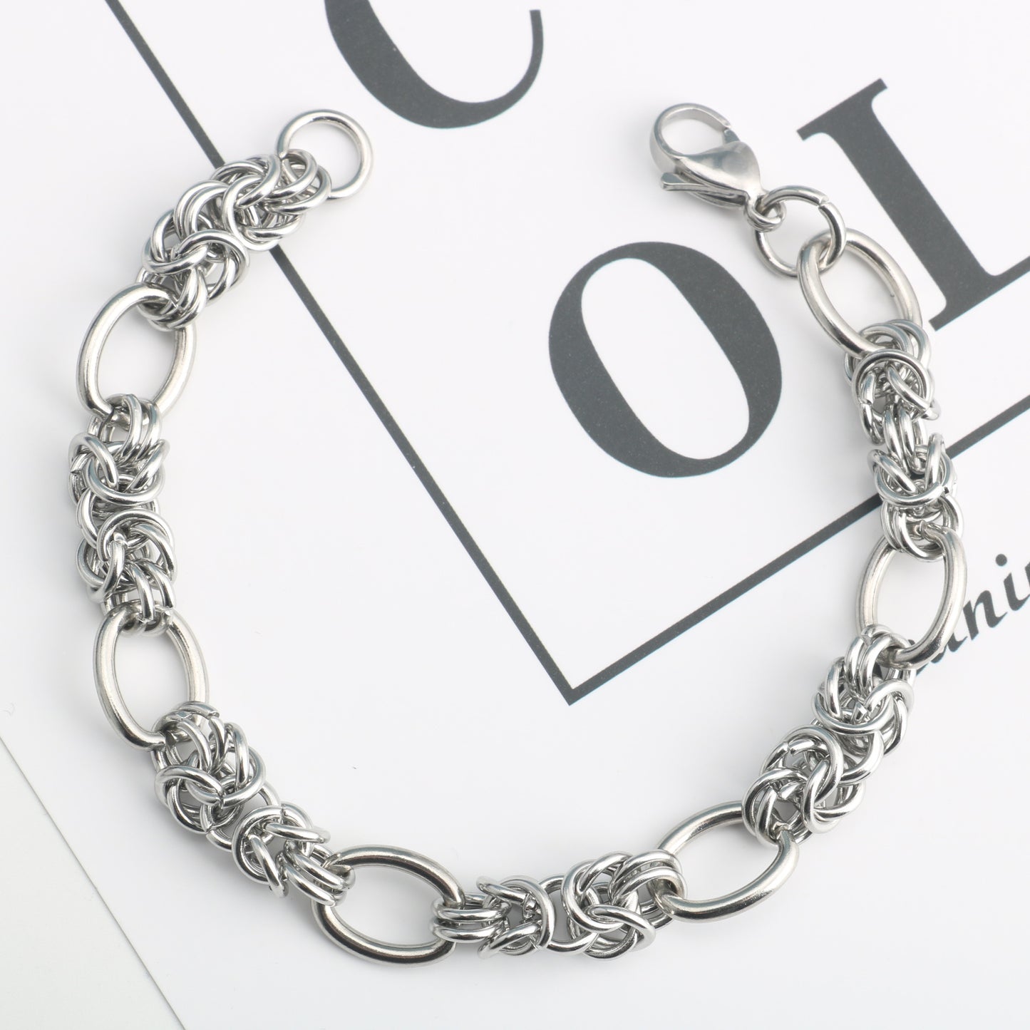 Interlocking Circles Chain Bracelet