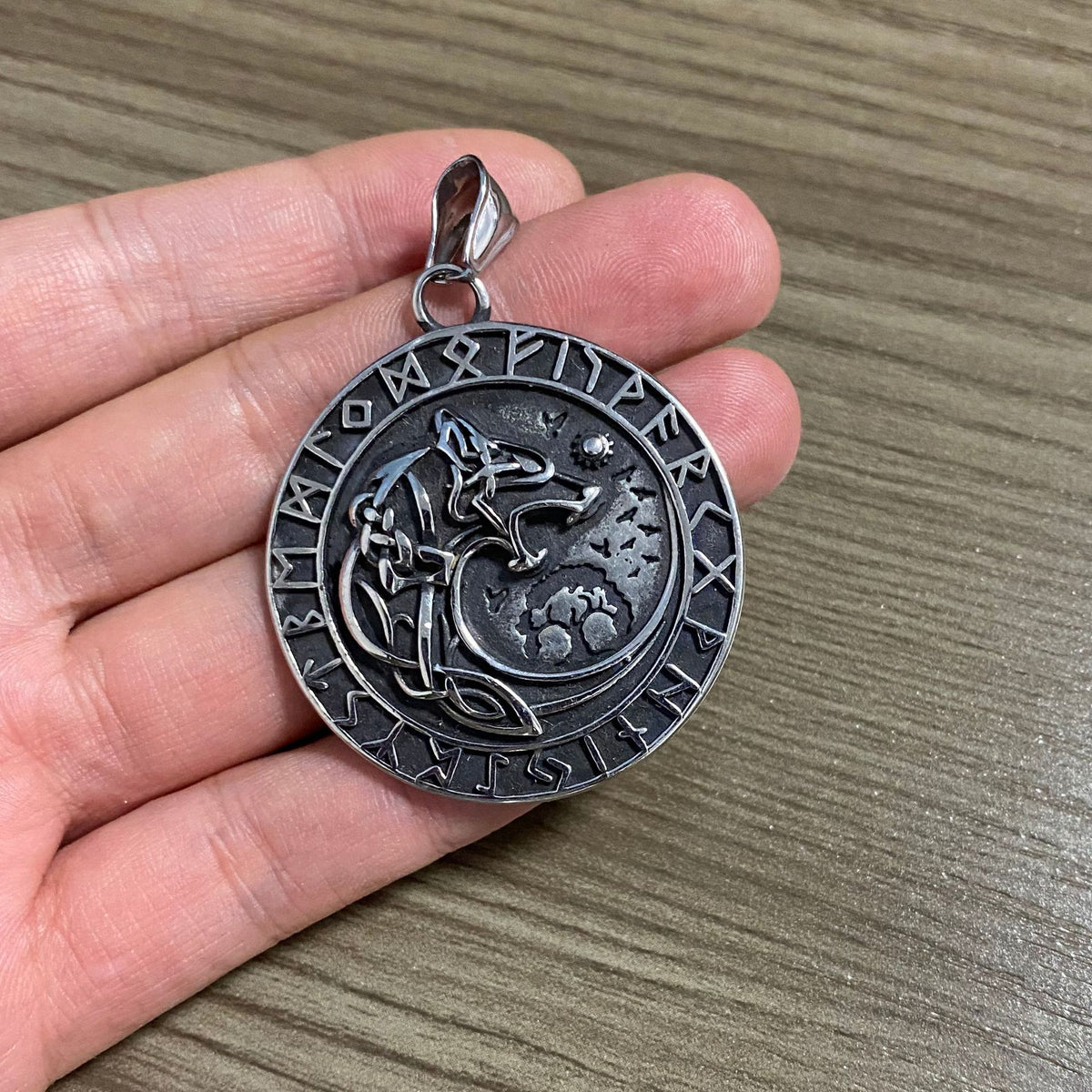 German Rune Wolf Fenrir Wolf Viking Rune Necklace – XY ELEMENT
