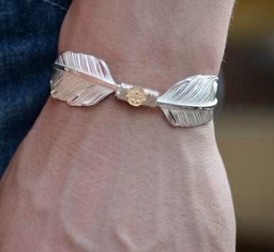 Navajo Feather Cuff Bracelet 18K Gold Emblem Silver Feather Handschwingen Cuff
