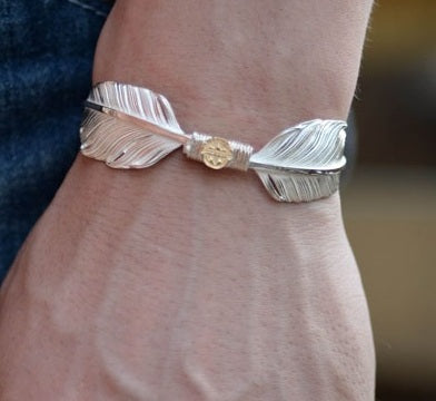 Navajo Feather Cuff Bracelet Gold Metal KAZEKIRI Feather Handschwingen Cuff