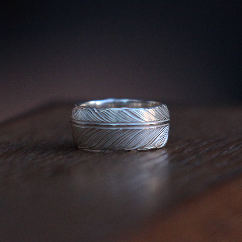Silver Komaru Feather Ring